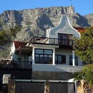 rutland-lodge.hotels-capetown.com/