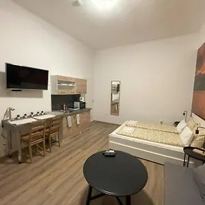 mano-guesthouse-budapest.inbudapesthotels.com/